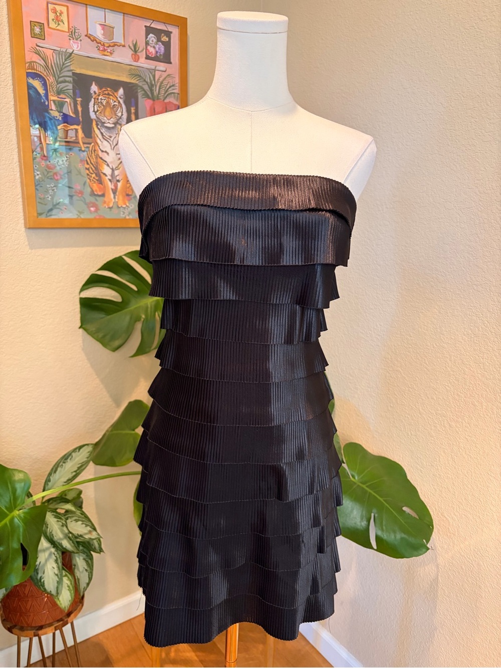 Express Strapless Black Pleated Tiered Mini Dress - Size 4